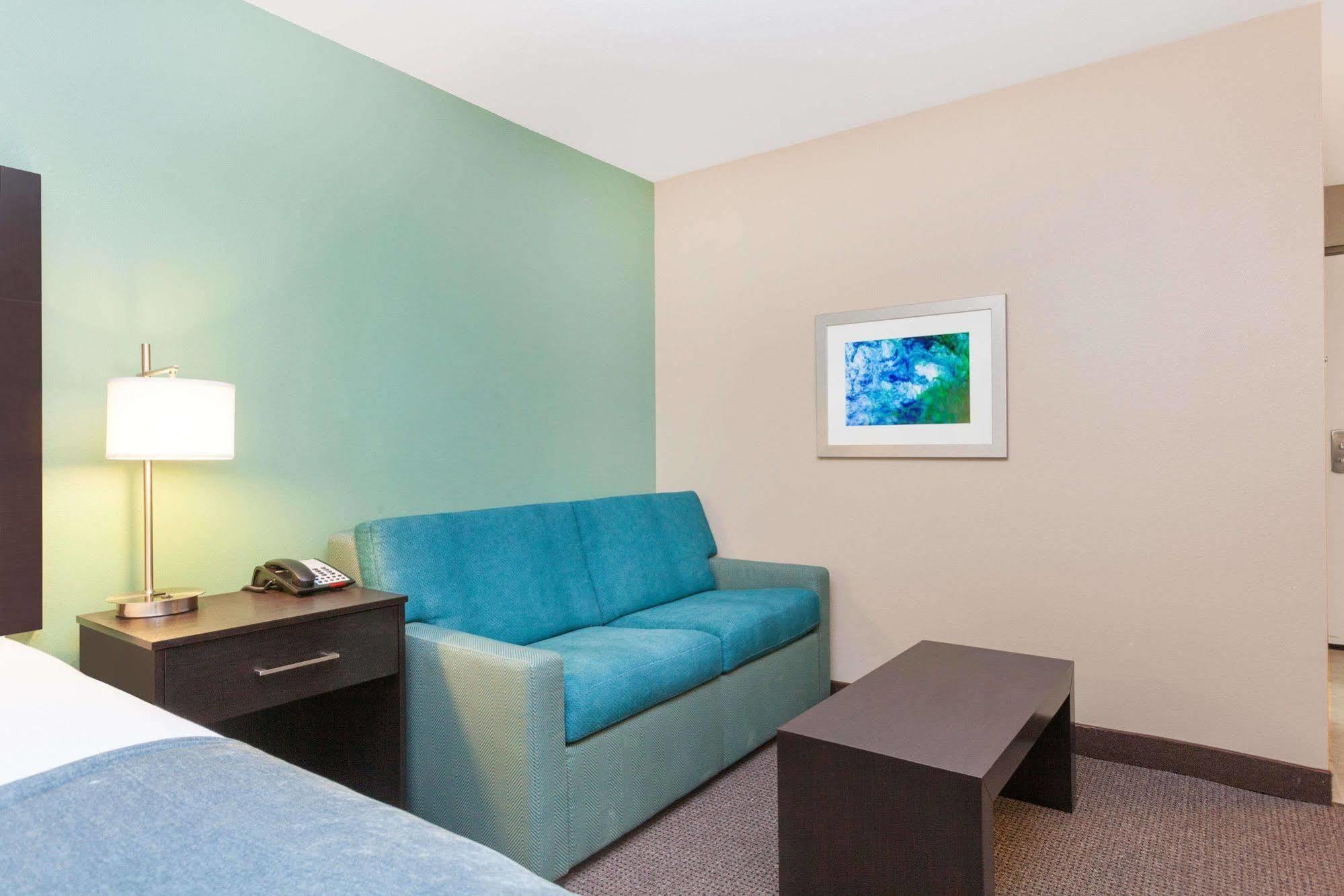 Baymont By Wyndham Midland Center Hotell Exteriör bild
